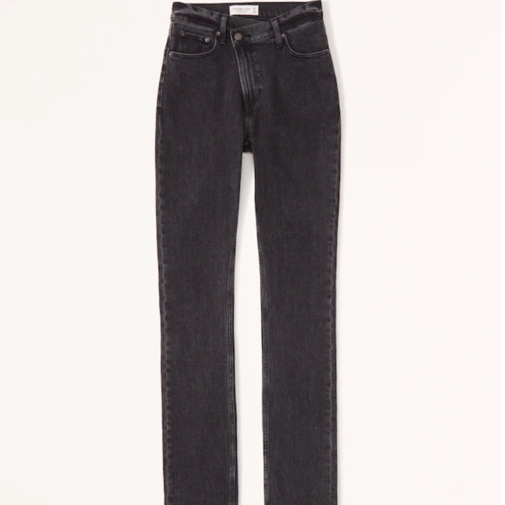 Curve Love Ultra High Rise 90s Slim Straight Jean-Criss-Cross Waistba
